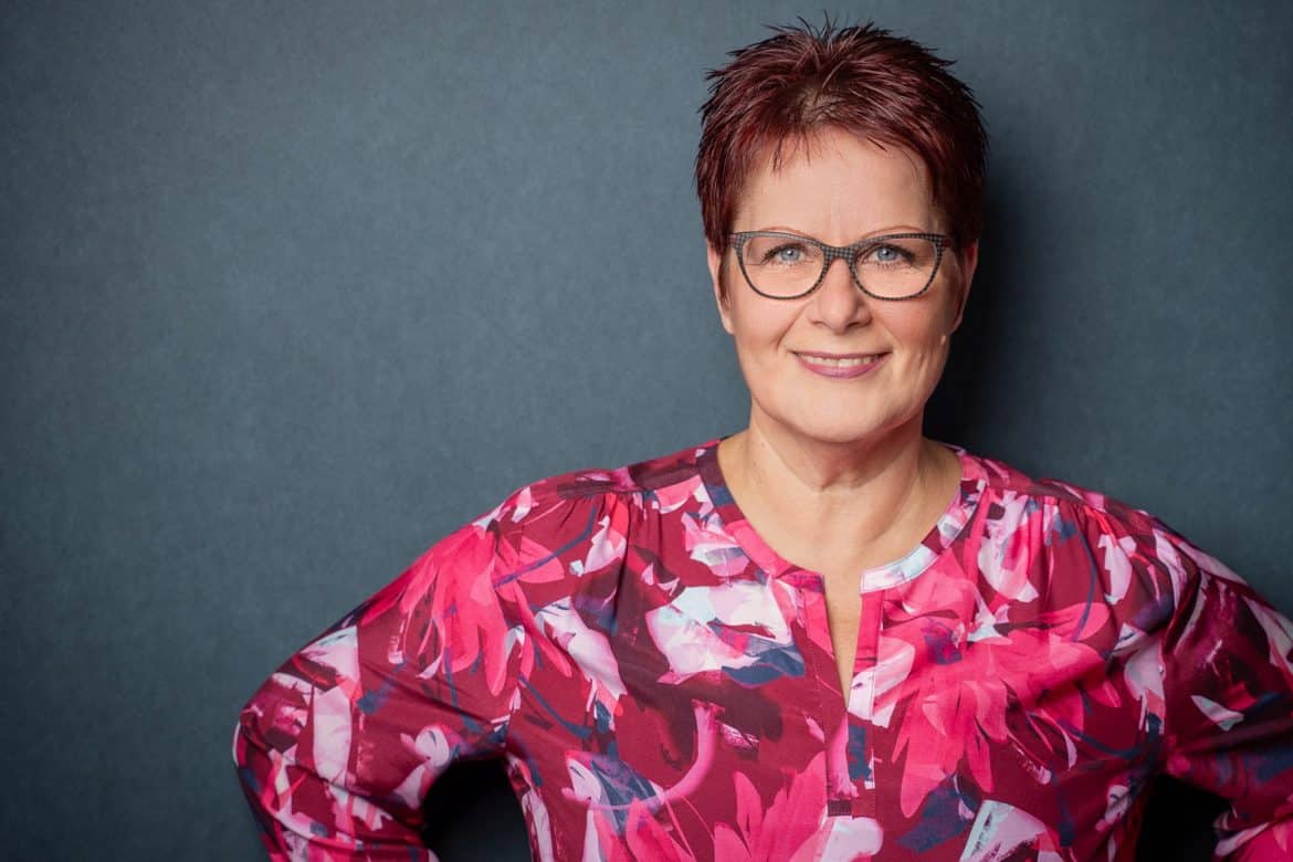 Wirtschaftsastrologin Franziska Engel