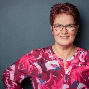 Wirtschaftsastrologin Franziska Engel